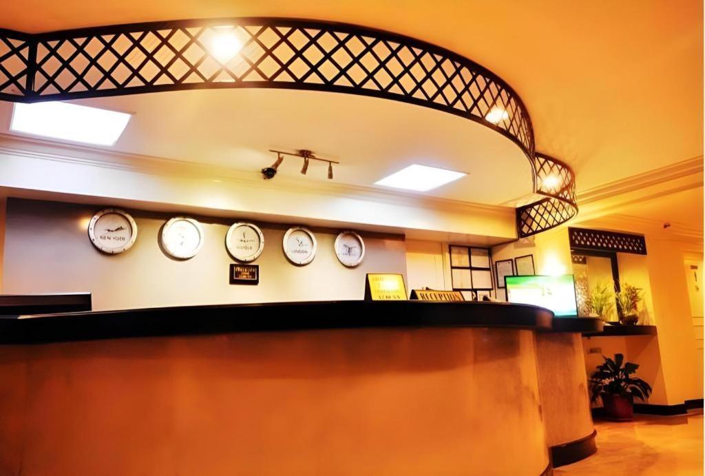 Las Palmas Hotel De Manila Eksteriør bilde