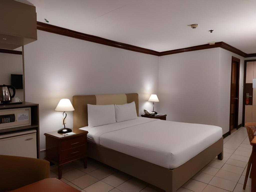 Las Palmas Hotel De Manila Eksteriør bilde